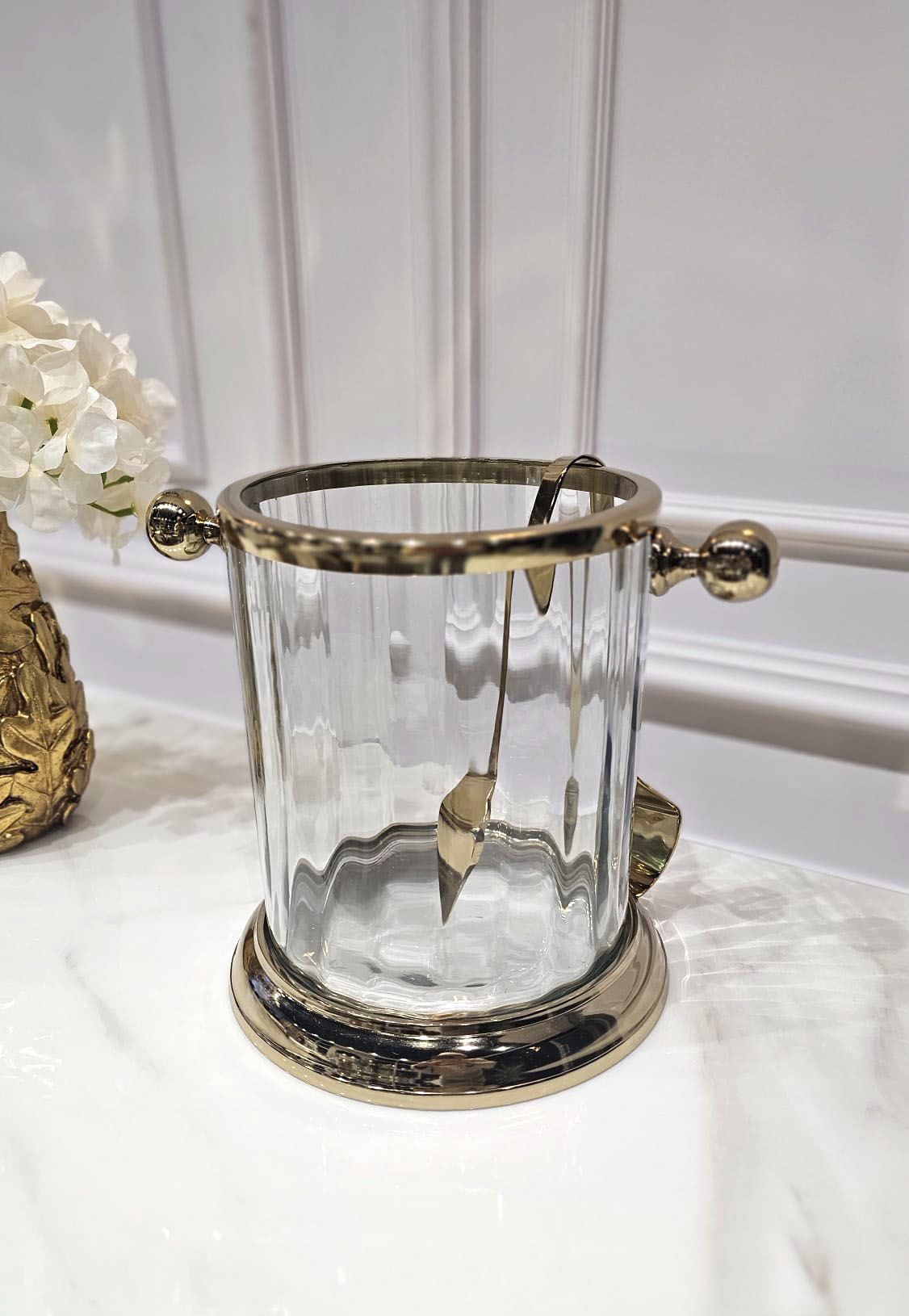 coller-szklano-zloty-ze-szczypacami