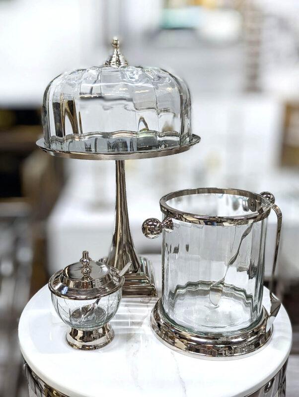 PATERA srebrna na nóżce ze szklaną osłonką klasyczna 2