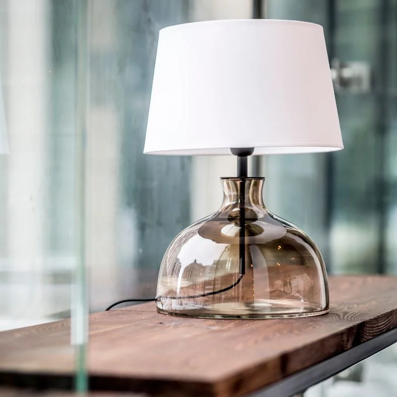 LAMPA STOŁOWA 4concepts Haga Transparentny Brąz Piękna Biały Abażur LAMPA STOŁOWA 4concepts Haga Transparentny Brąz Piękna Biały Abażur