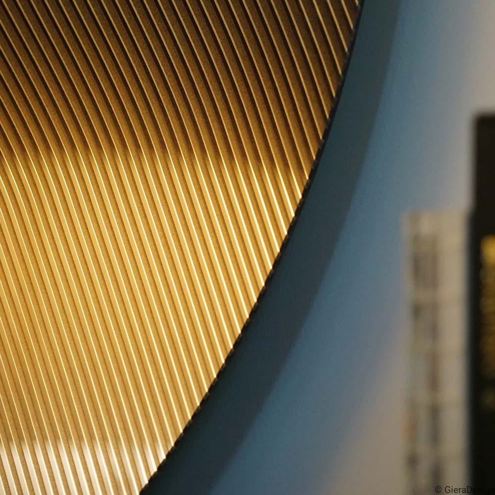 Lustro-Venus-z-kolekcji-Cosmo-okragle-nowoczesne-zlote