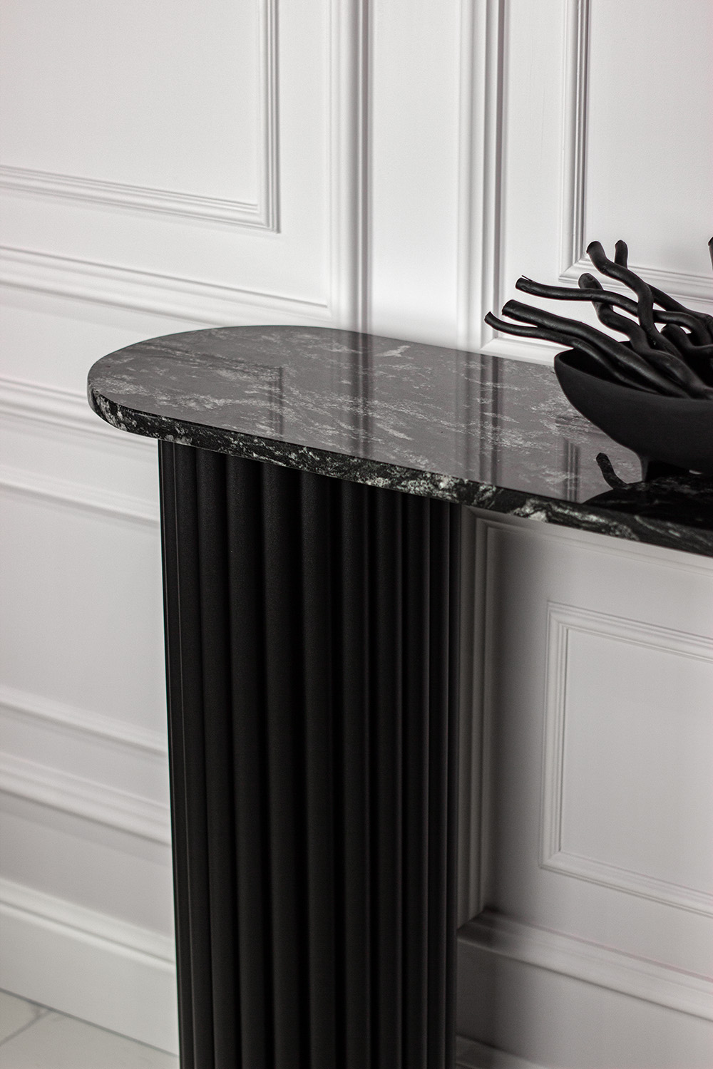 Konsola Else marmurowy blat, ryflowane nogi, nowoczesna, piękna Konsola Else marmurowy blat, ryflowane nogi, nowoczesna, piękna