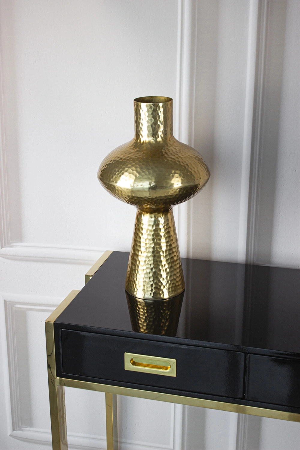 WAZON-zloty-wyjatkowa-faktura-designerski-ksztalt-styl-glamour