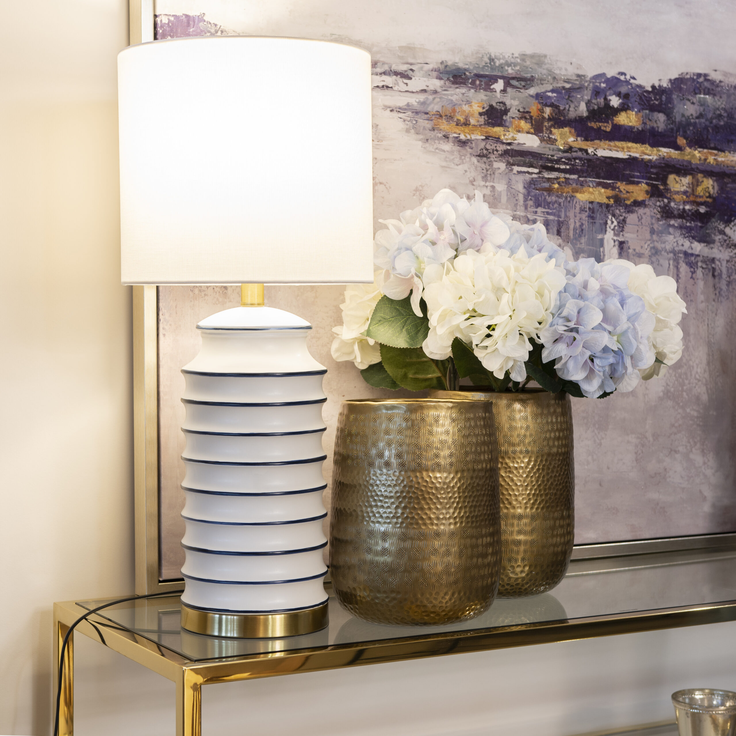 LAMPA STOŁOWA Coastal ceramiczna podstawa, mosiężne detale, styl Hamptons LAMPA STOŁOWA Coastal ceramiczna podstawa, mosiężne detale, styl Hamptons