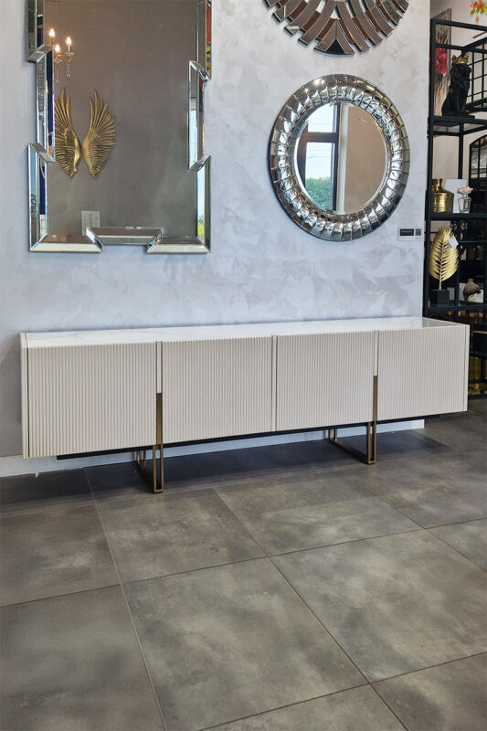 SZAFKA RTV o kaszmirowym wykończeniu, ryflowana, złote detale, blat ze spieku, nowoczesny styl, piękna SZAFKA RTV o kaszmirowym wykończeniu, ryflowana, złote detale, blat ze spieku, nowoczesny styl, piękna