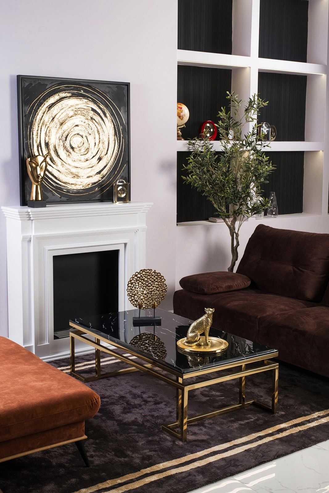 STOLIK-KAWOWY-CASTILLO-prostokatny-na-zlotym-blyszczacym-stelazu-czarny-blat-imitujacy-marmur-nowoczesny-styl-1