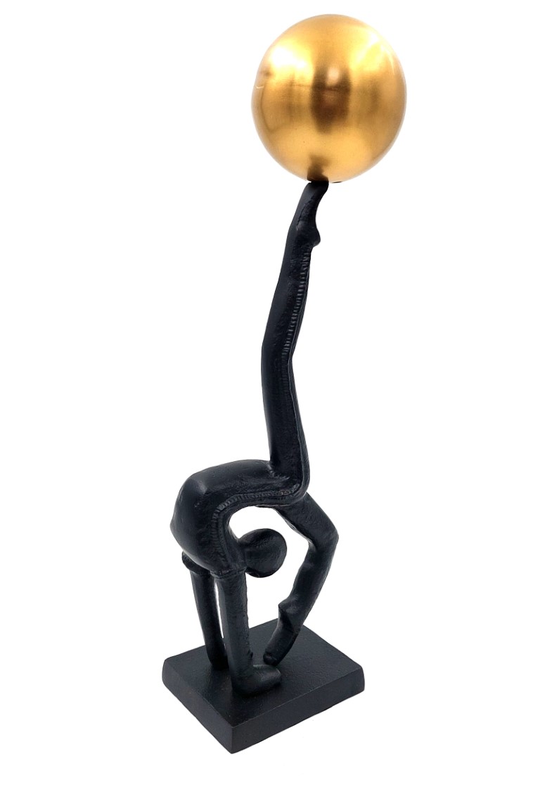 FIGURKA DEKORACYJNA czarna gimnastyczka ze złotą kulą, nowoczesna, piękna FIGURKA DEKORACYJNA czarna gimnastyczka ze złotą kulą, nowoczesna, piękna