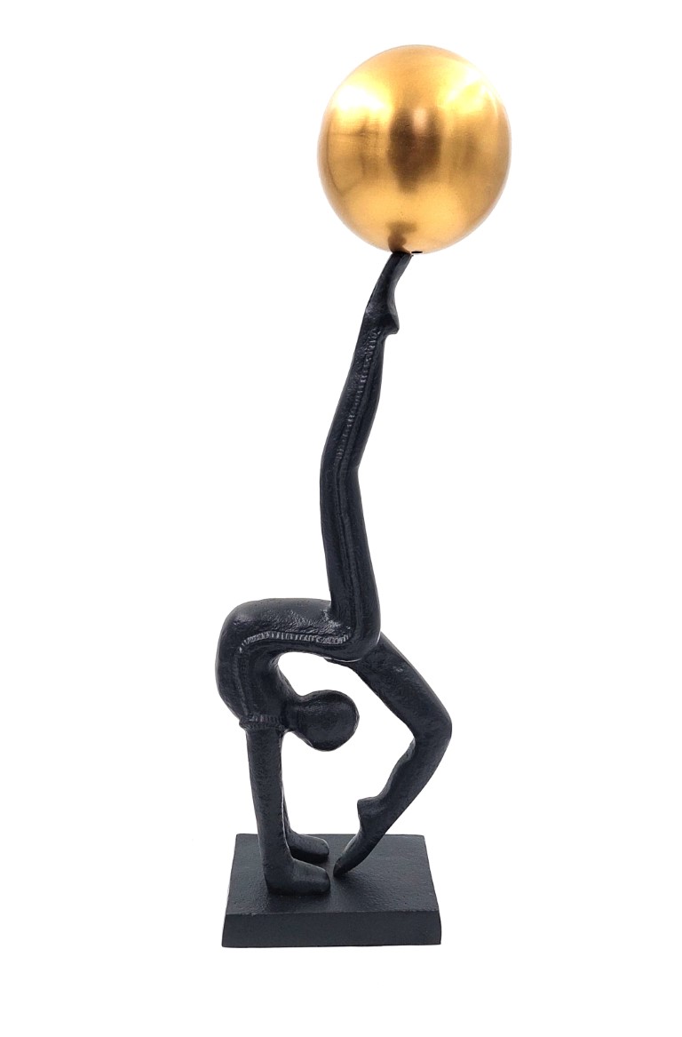 FIGURKA DEKORACYJNA czarna gimnastyczka ze złotą kulą, nowoczesna FIGURKA DEKORACYJNA czarna gimnastyczka ze złotą kulą, nowoczesna