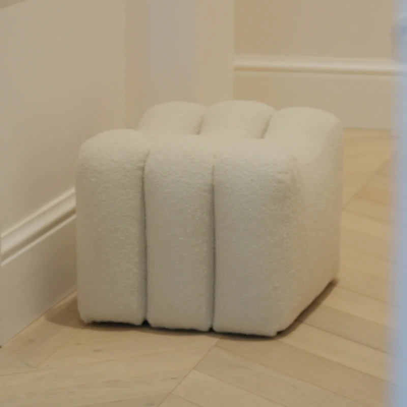 rosa-pufa-w-tkaninie-boucle rosa-pufa-w-tkaninie-boucle