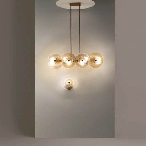 LAMPA WISZĄCA, elegancka, złota konstrukcja, szklane koła z ozdobnymi żłobieniami