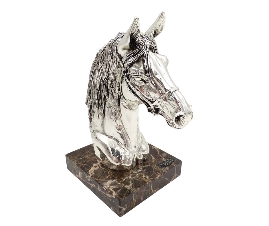 xr:d:DAFIXlgMmLE:11,j:32177339670,t:22080414