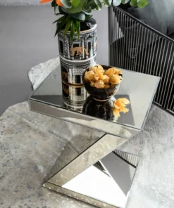 STOLIK KAWOWY, luksusowy, z lustrzaną powierzchnią, w formie zigzaka, design glamour