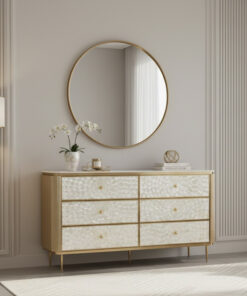 KOMODA, złoto szampańskie, fronty z naturalnej muszli morskiej, marmurowy blat, nowoczesny design