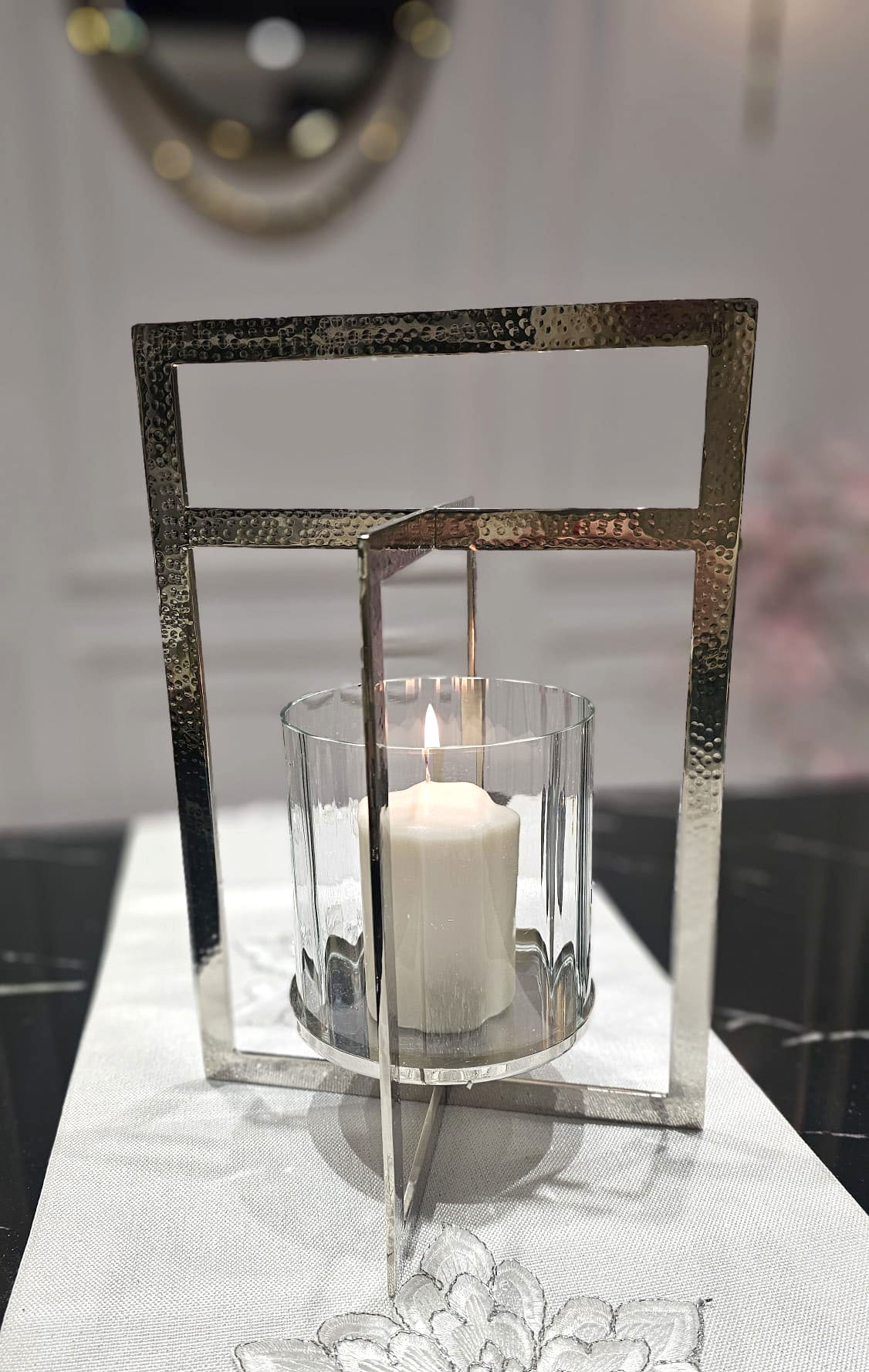 ŚWIECZNIK, srebrny, transparentny, geometryczna forma, klasyczny styl, mały