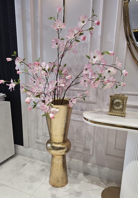 WAZON złoty, w kształcie klepsydry, metalowy, ponadczasowy design, piękny