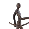 FIGURKA-DEKORACYJNA-metalowa-brazowa-postac-mezczyzny-trzymajacy-pierscien-piekna FIGURKA-DEKORACYJNA-metalowa-brazowa-postac-mezczyzny-trzymajacy-pierscien-piekna